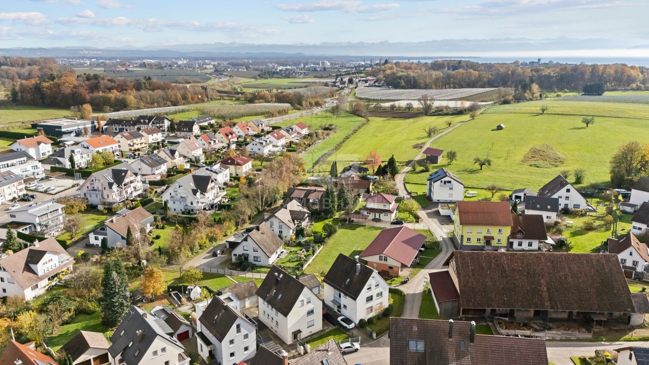 Platz für die ganze Familie | 2-Familienhaus in toller Lage von Friedrichshafen/ Schnetzenhausen